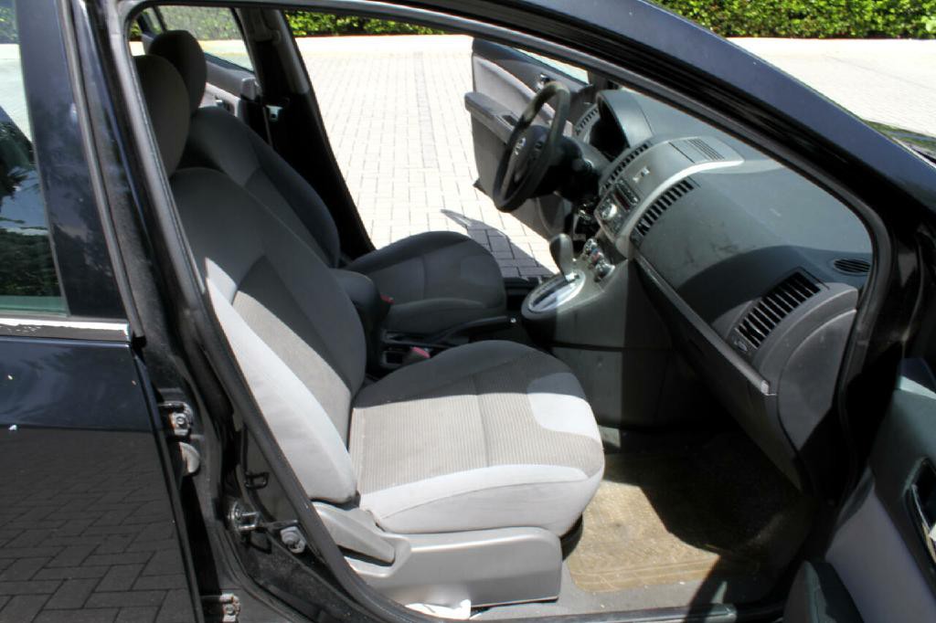 2012 Nissan Sentra Image 13