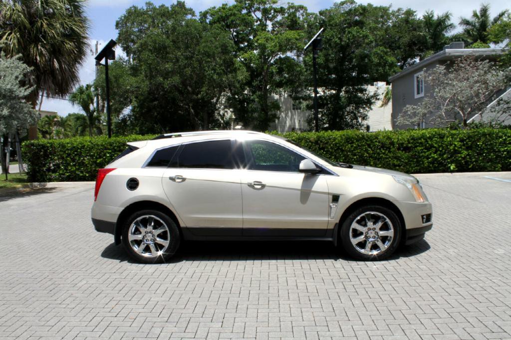 2011 Cadillac SRX Image 5
