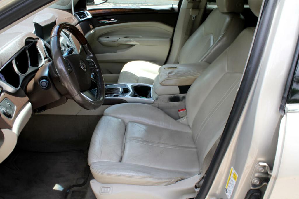 2011 Cadillac SRX Image 8
