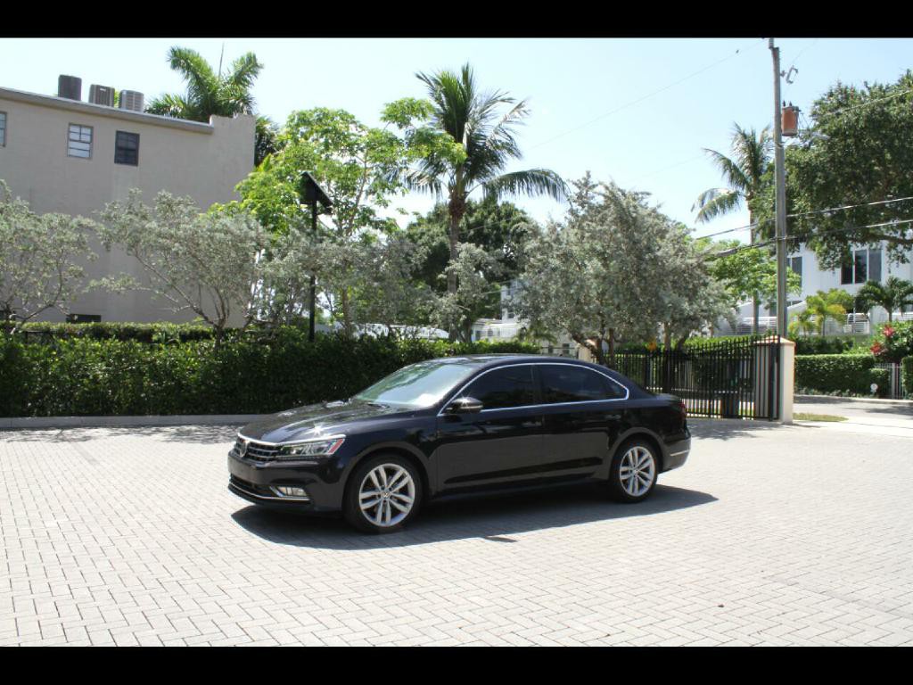 2018 Volkswagen Passat Image 1