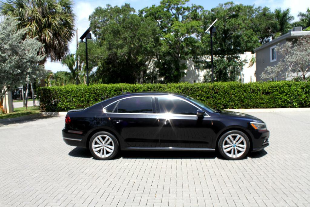 2018 Volkswagen Passat Image 5
