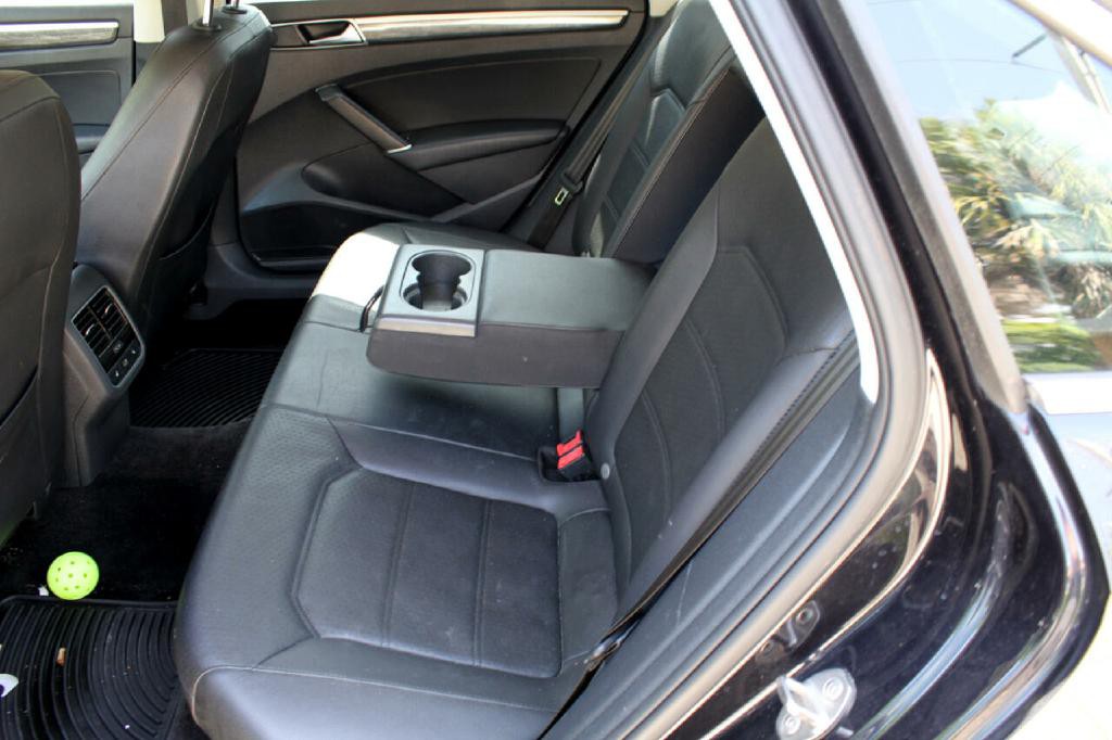 2018 Volkswagen Passat Image 10