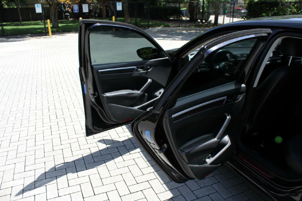 2018 Volkswagen Passat Image 11