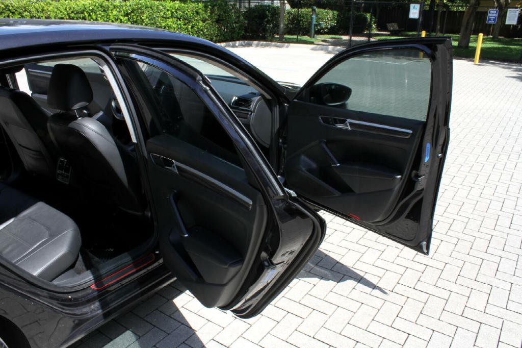 2018 Volkswagen Passat Image 12