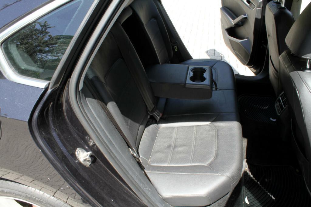 2018 Volkswagen Passat Image 13