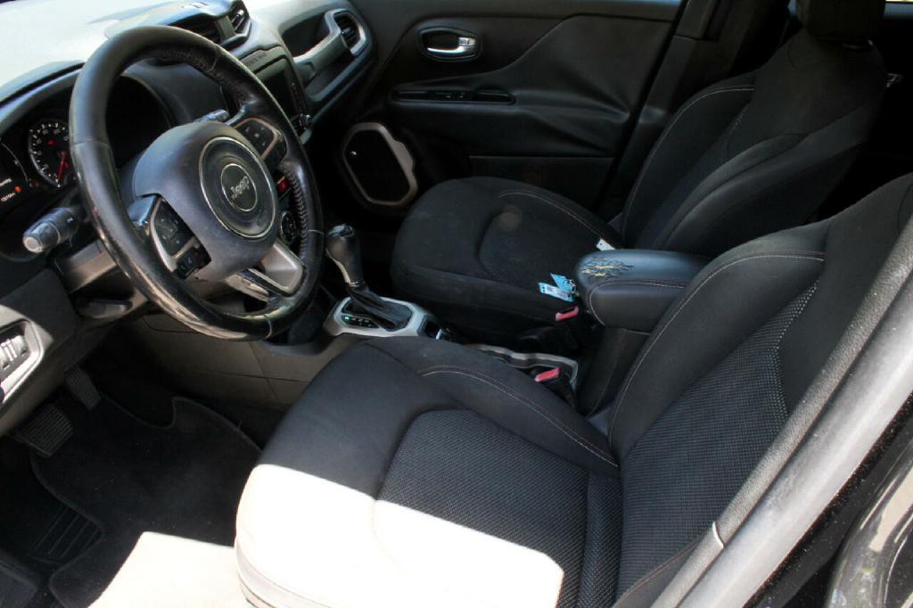 2016 Jeep Renegade Image 7