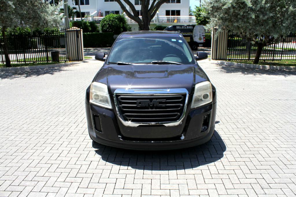 2016 GMC Terrain Image 3