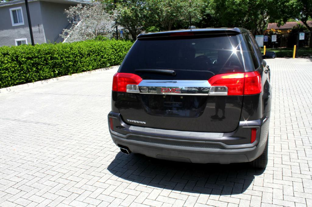 2016 GMC Terrain Image 7