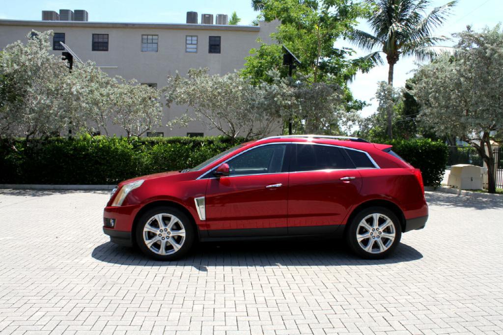 2015 Cadillac SRX Image 2
