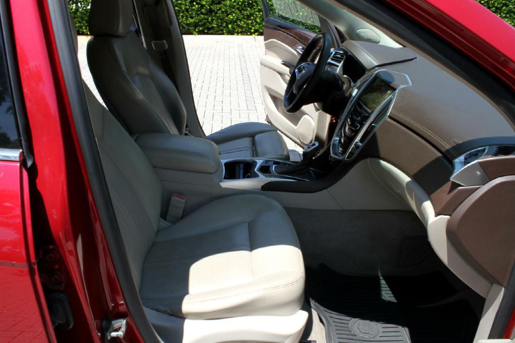 2015 Cadillac SRX Image 14
