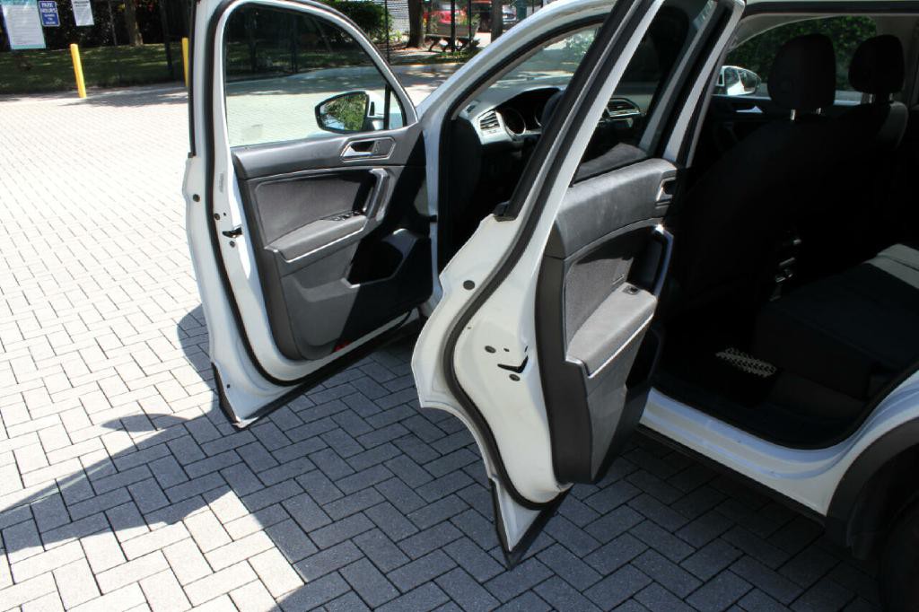 2021 Volkswagen Tiguan Image 11