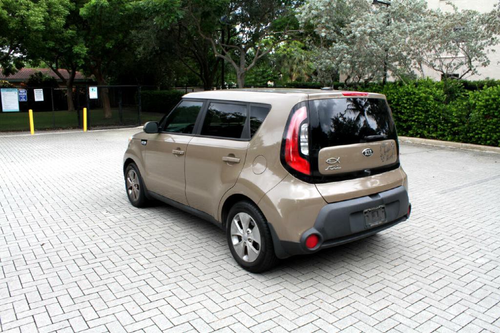 2016 Kia Soul Image 8