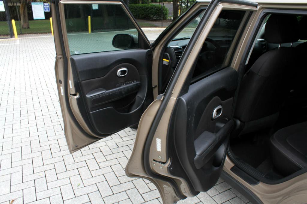 2016 Kia Soul Image 11