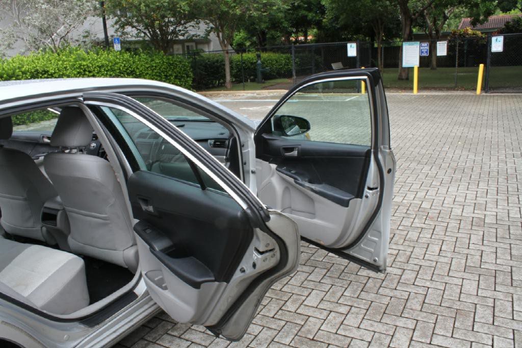 2012 Toyota Camry Image 12