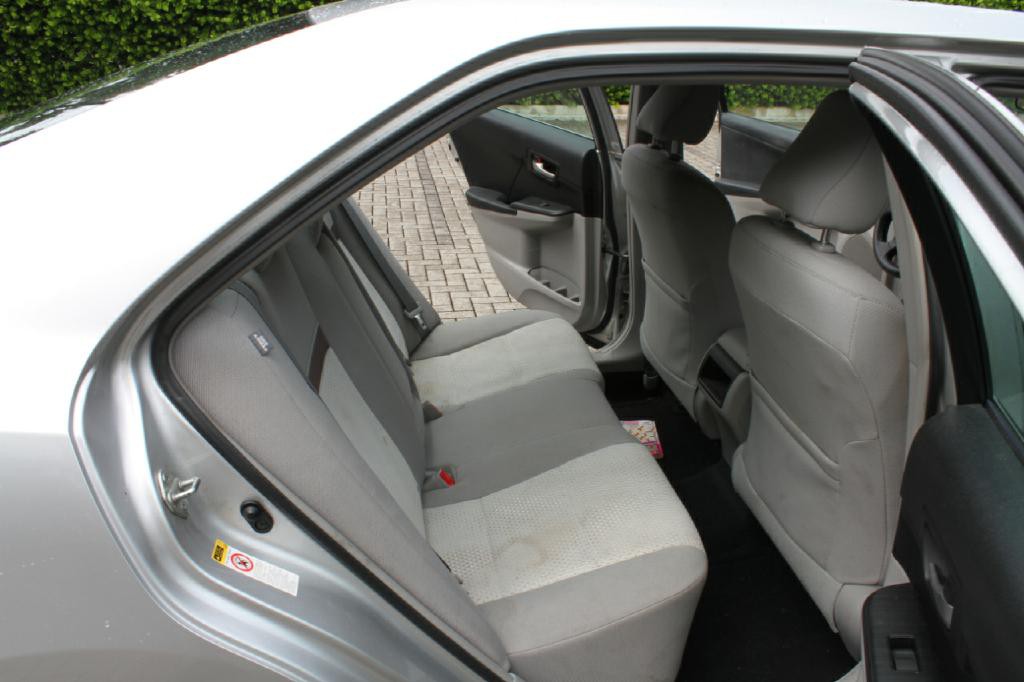 2012 Toyota Camry Image 13