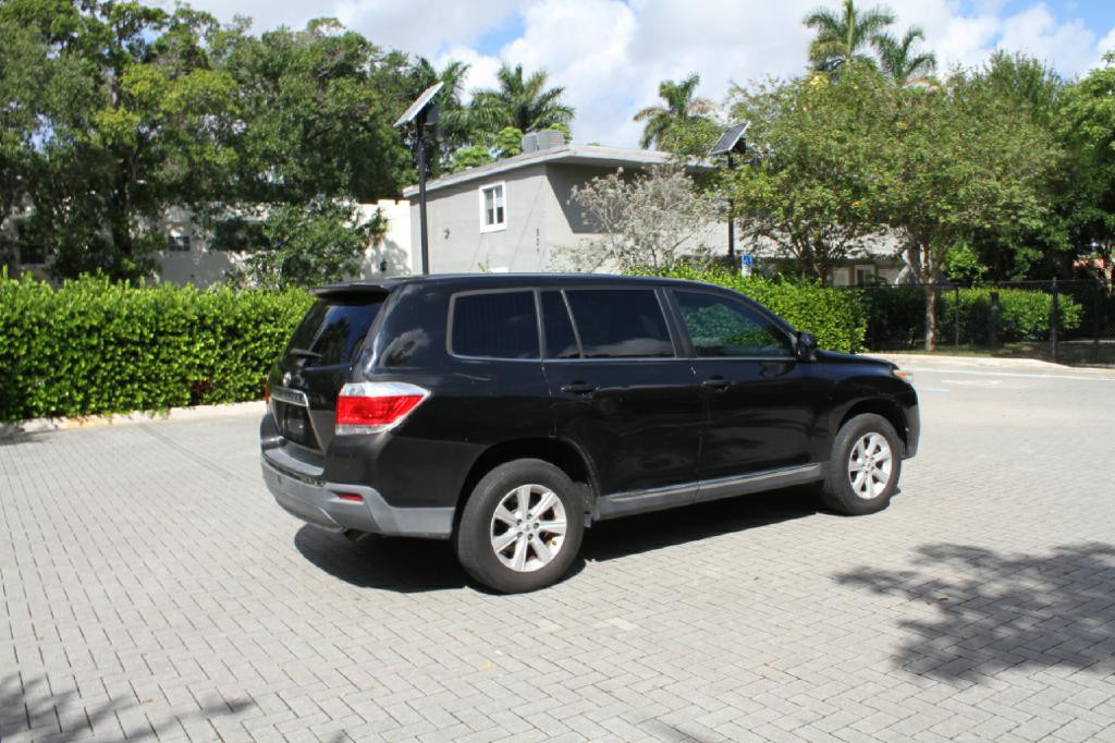 2013 Toyota Highlander Image 6