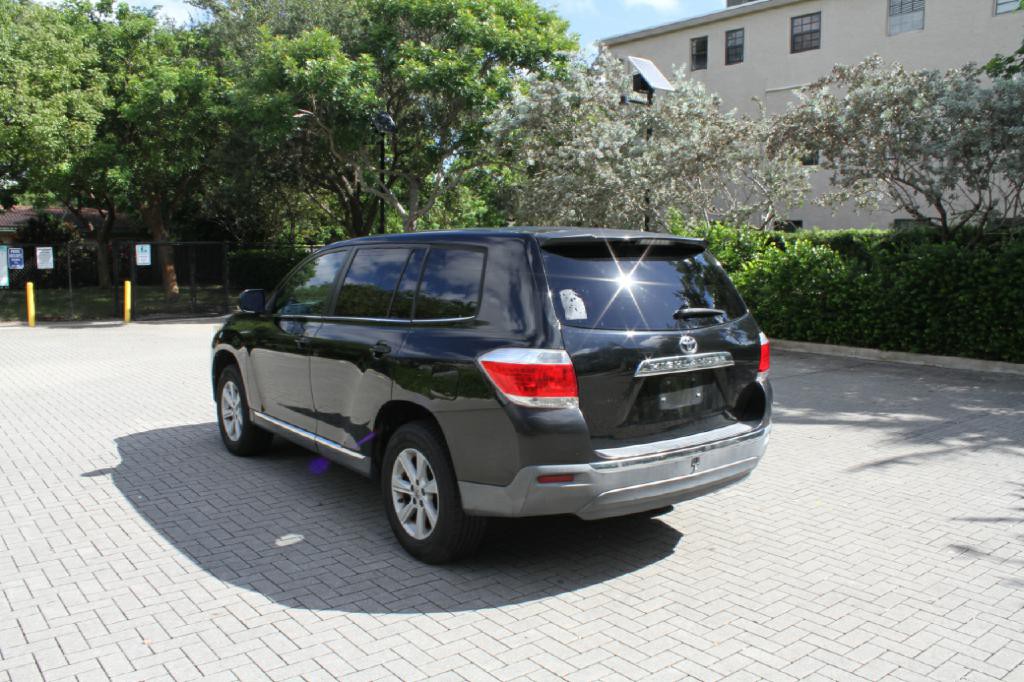 2013 Toyota Highlander Image 8
