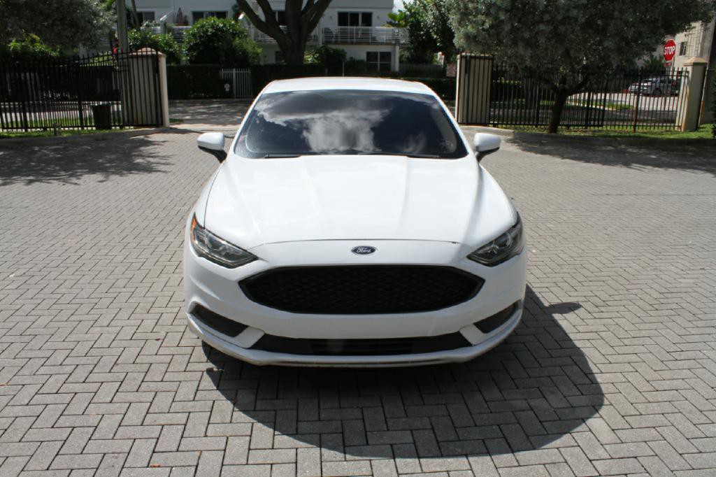 2018 Ford Fusion Image 3
