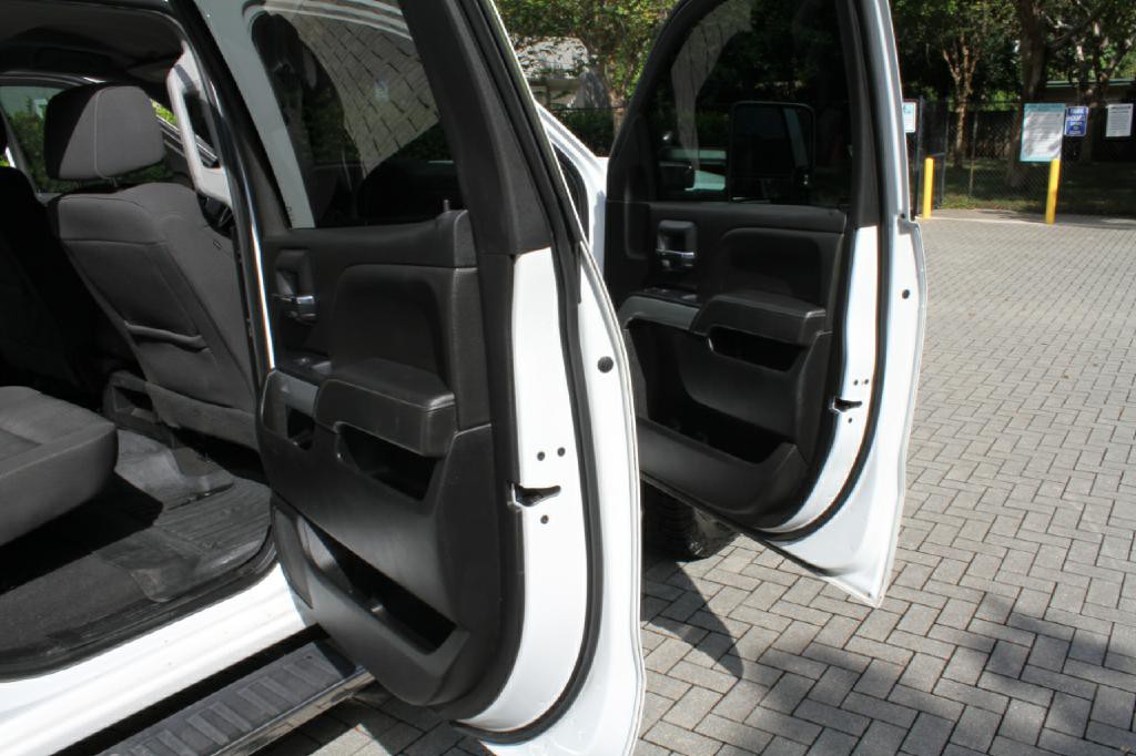 2019 Chevrolet Silverado 1500 Image 12