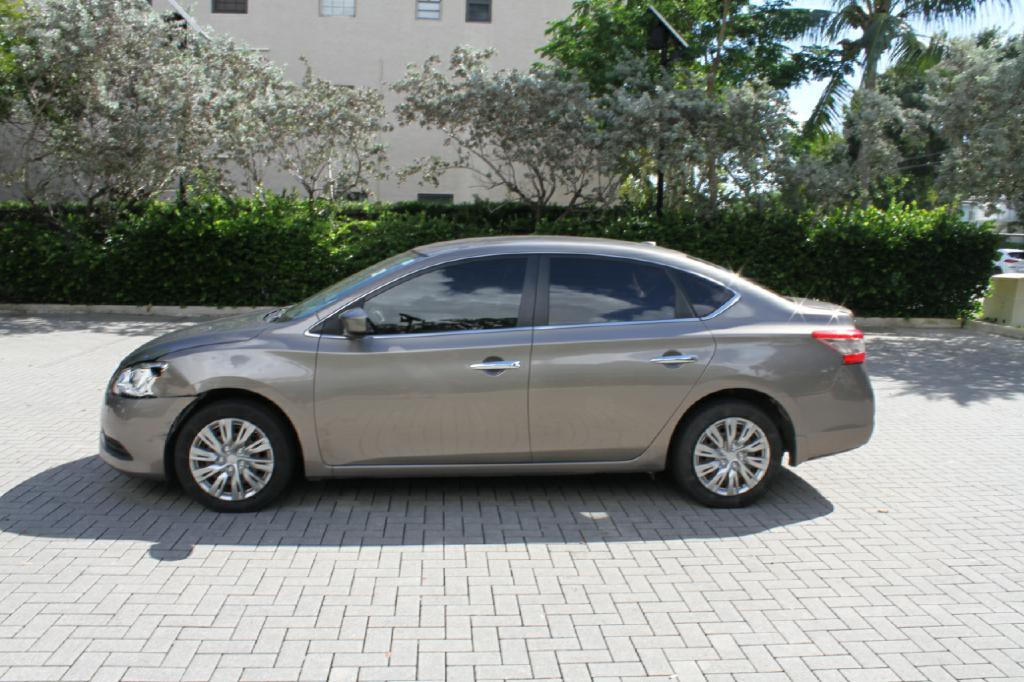 2015 Nissan Sentra Image 4