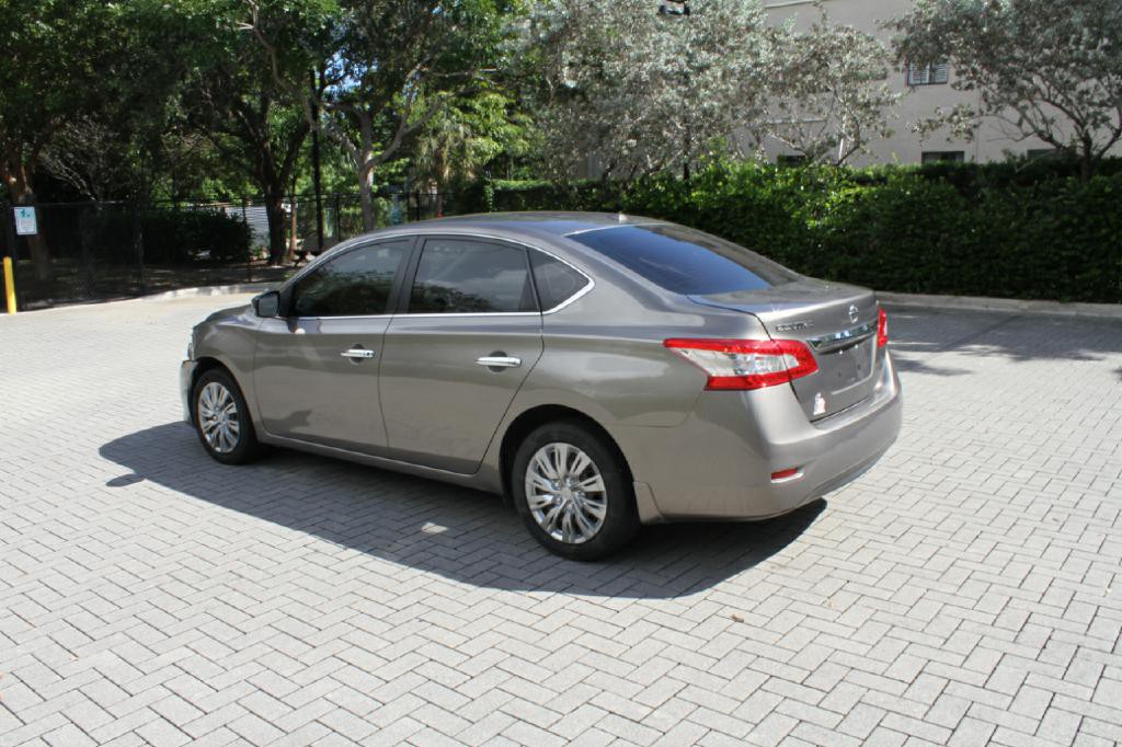 2015 Nissan Sentra Image 5