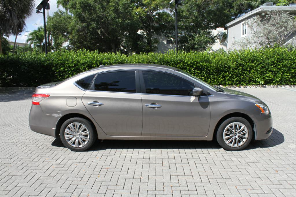 2015 Nissan Sentra Image 8
