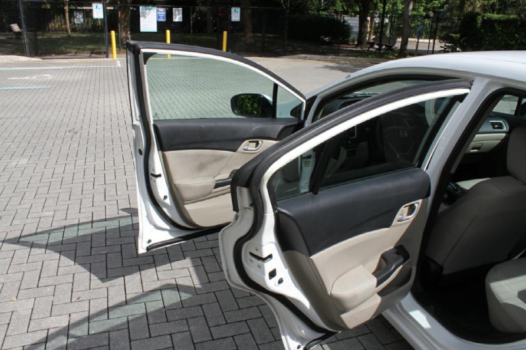2014 Honda Civic Image 10