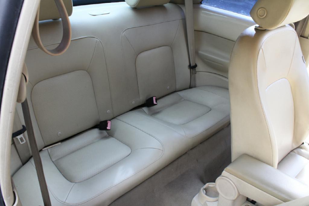 2007 Volkswagen Beetle Image 12