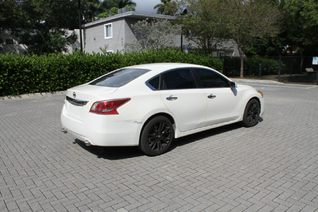 2013 Nissan Altima Image 6