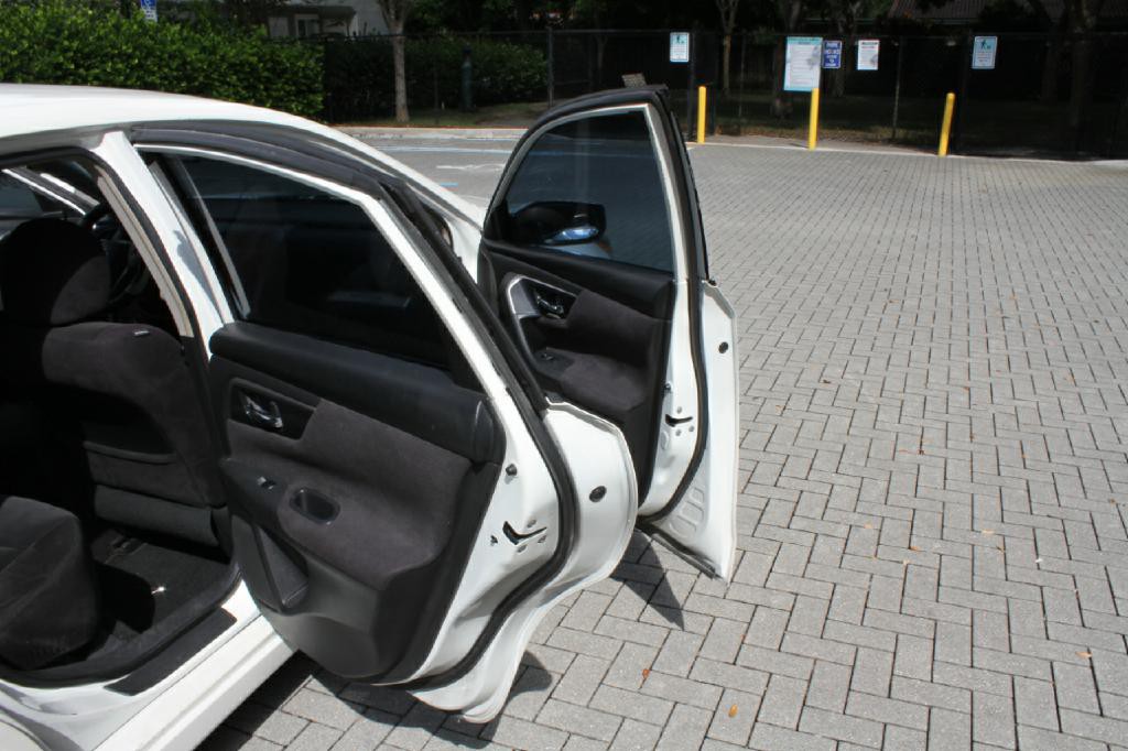 2013 Nissan Altima Image 12