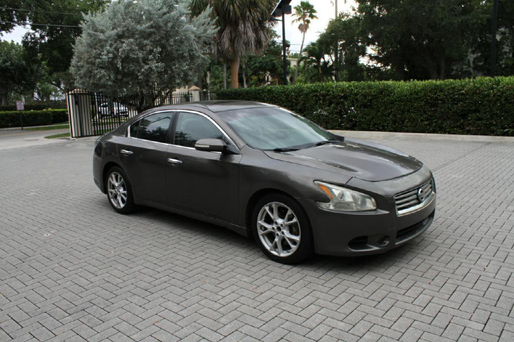 2013 Nissan Maxima Image 3