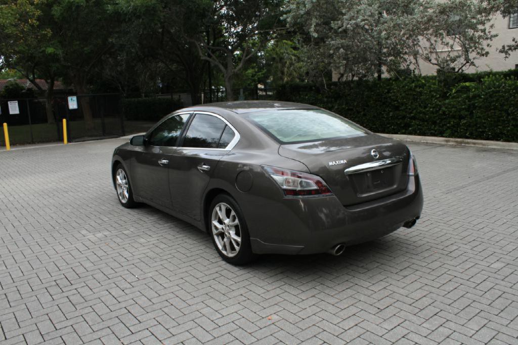 2013 Nissan Maxima Image 8