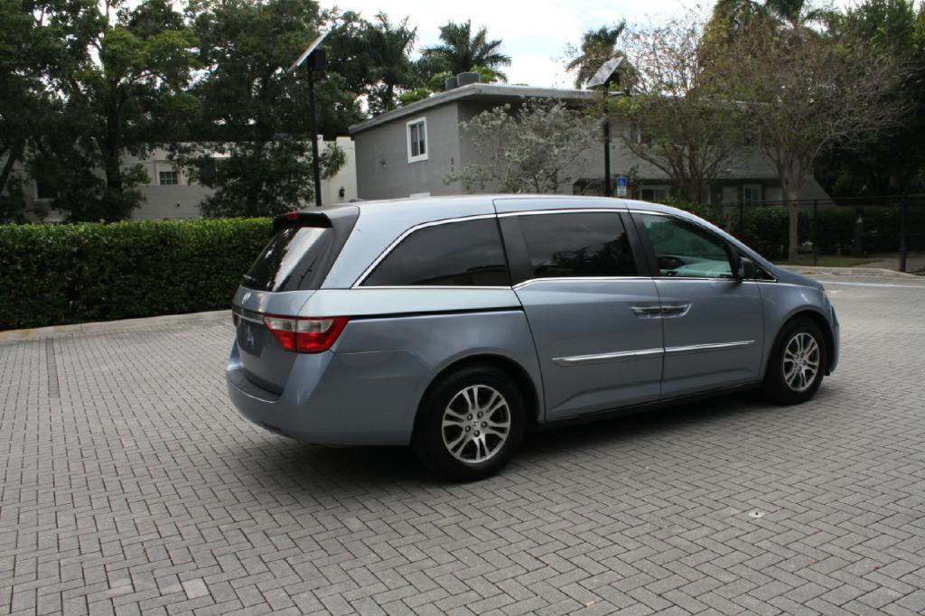 2011 Honda Odyssey Image 6
