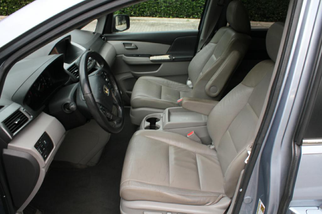 2011 Honda Odyssey Image 9