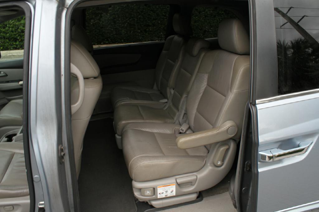 2011 Honda Odyssey Image 10