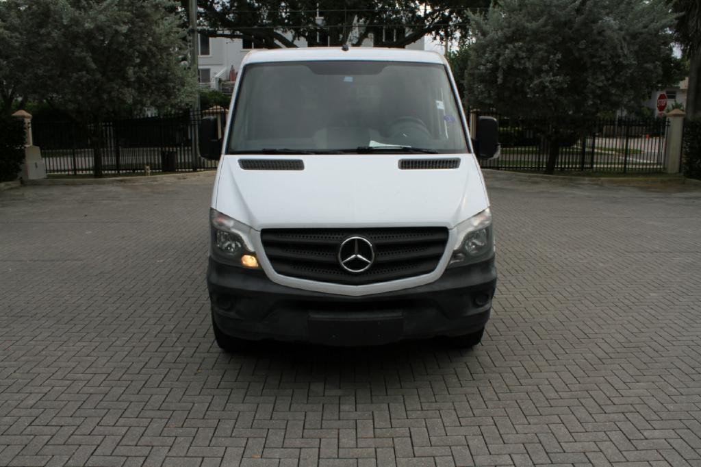 2016 Mercedes-Benz Sprinter Image 3