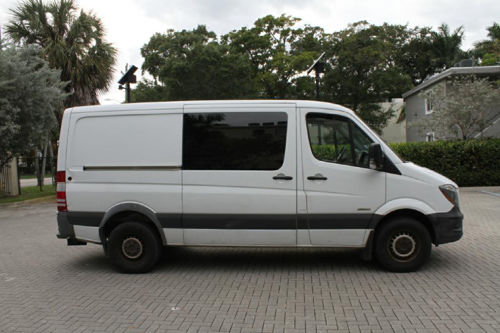 2016 Mercedes-Benz Sprinter Image 5