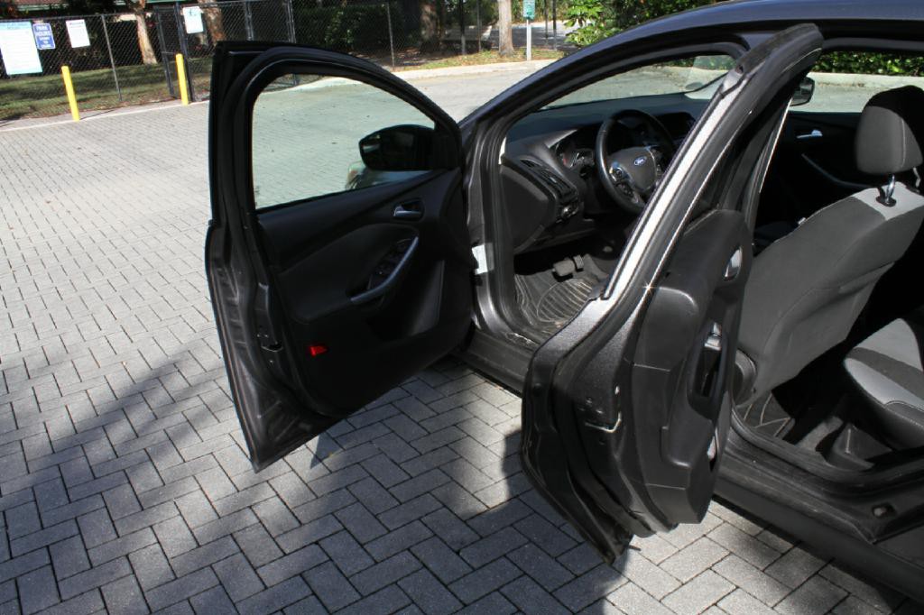 2012 Ford Focus Image 11