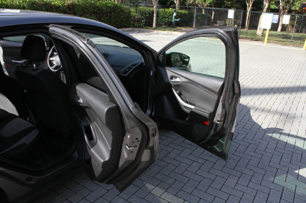 2012 Ford Focus Image 12