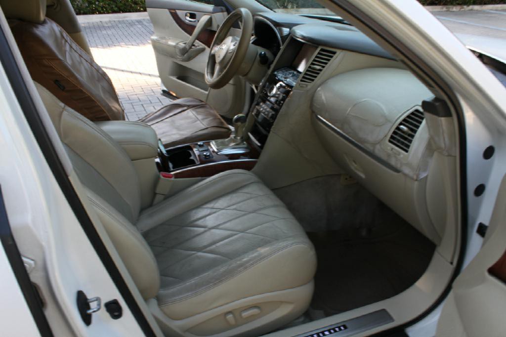 2012 INFINITI FX35 Image 13