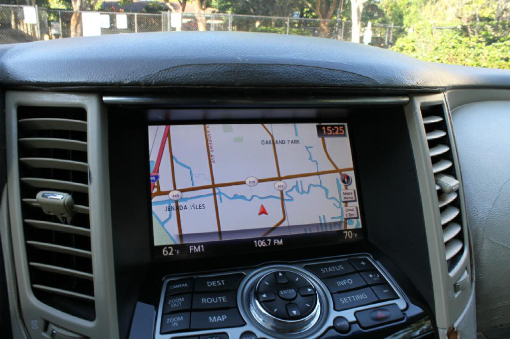 2012 INFINITI FX35 Image 14