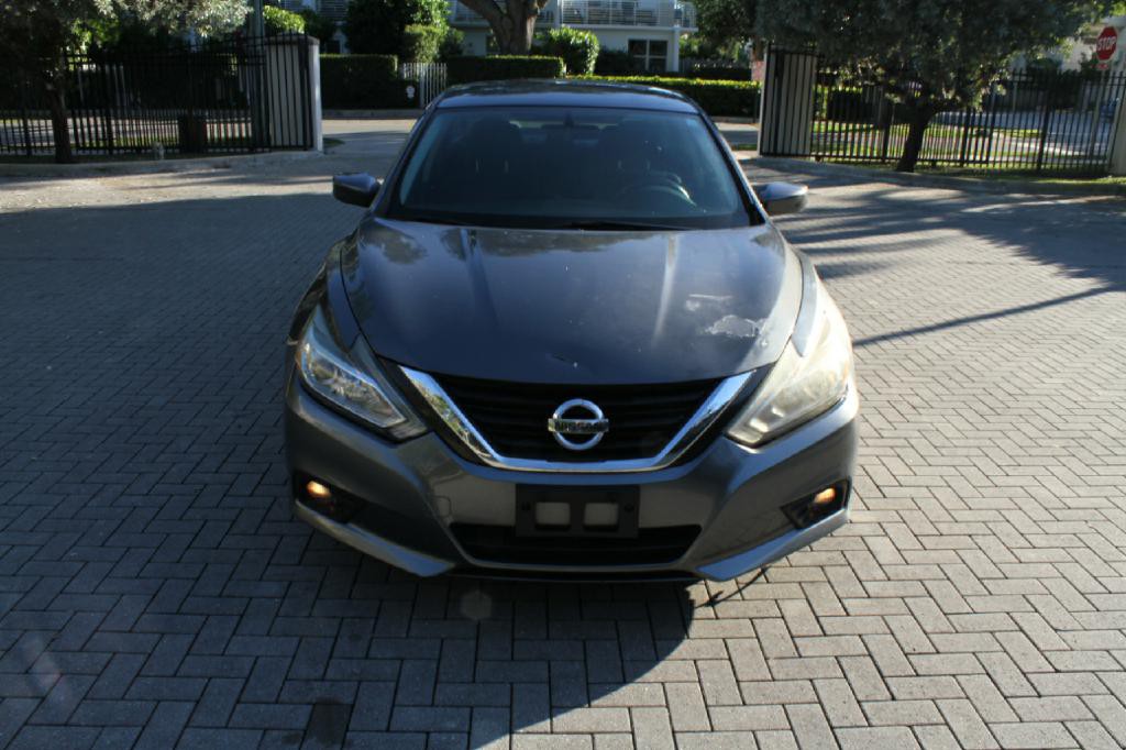 2018 Nissan Altima Image 3