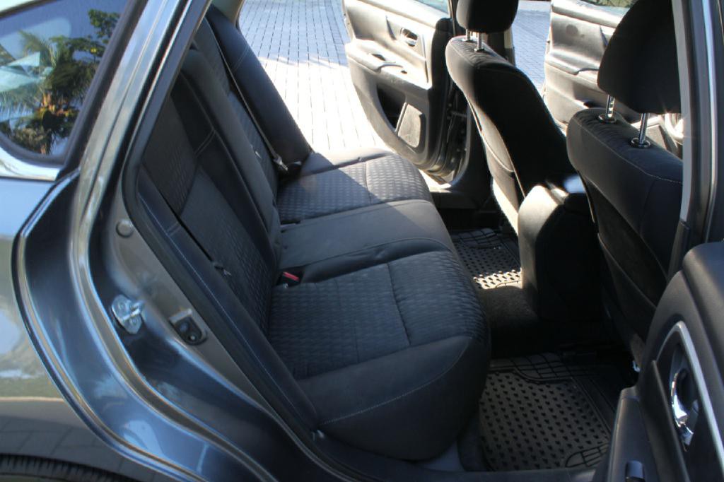 2018 Nissan Altima Image 9