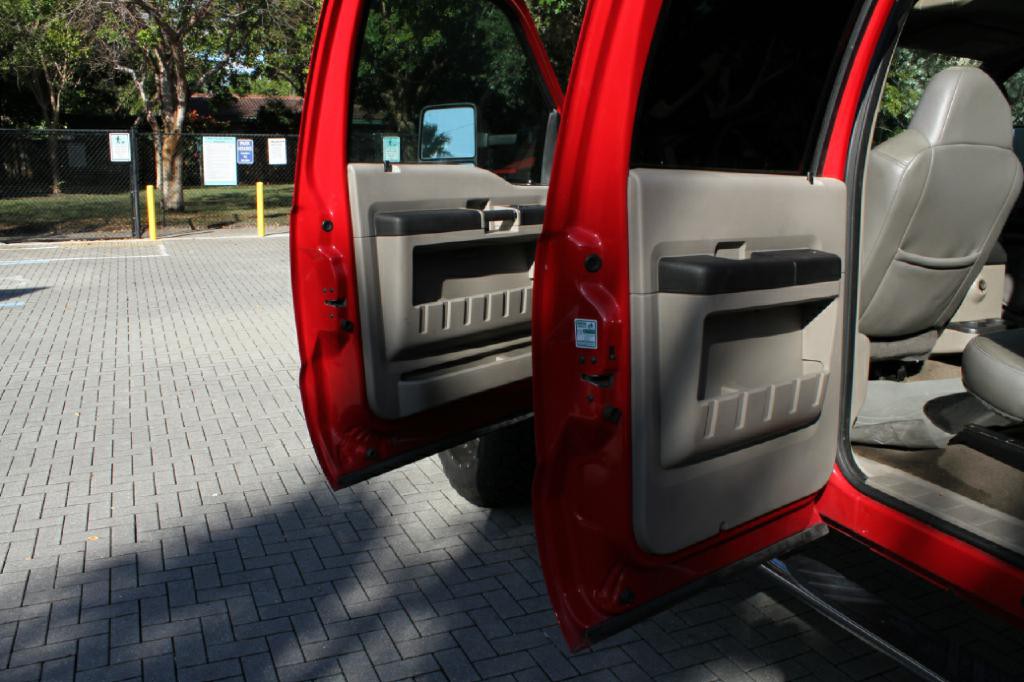 2009 Ford F-250 Image 11