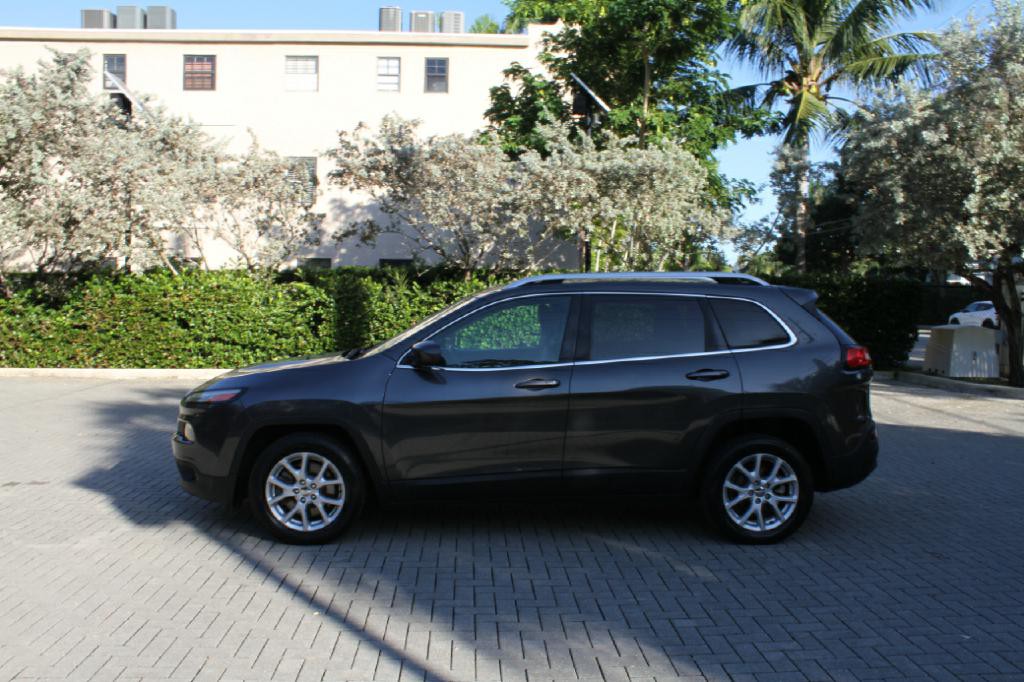 2015 Jeep Cherokee Image 2