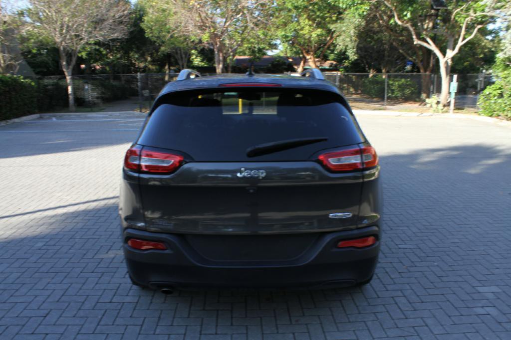 2015 Jeep Cherokee Image 7