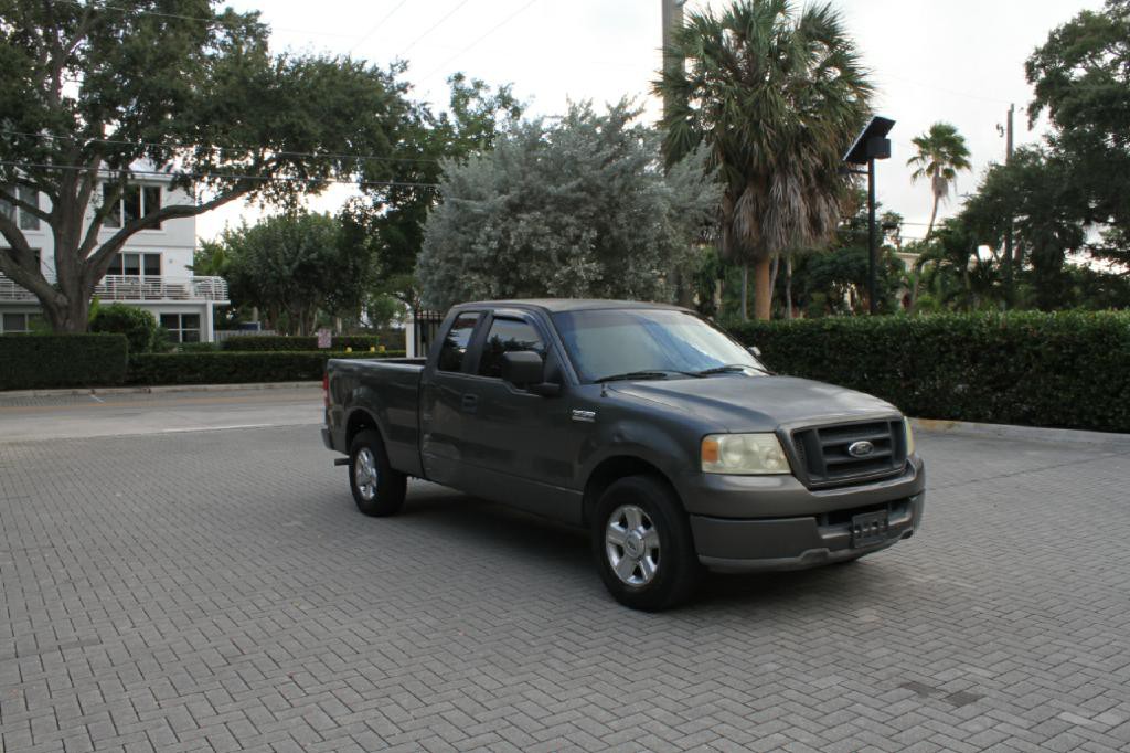 2005 Ford F-150 Image 4