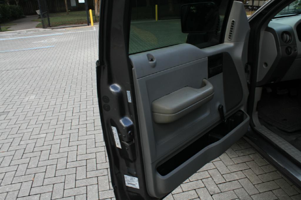 2005 Ford F-150 Image 11