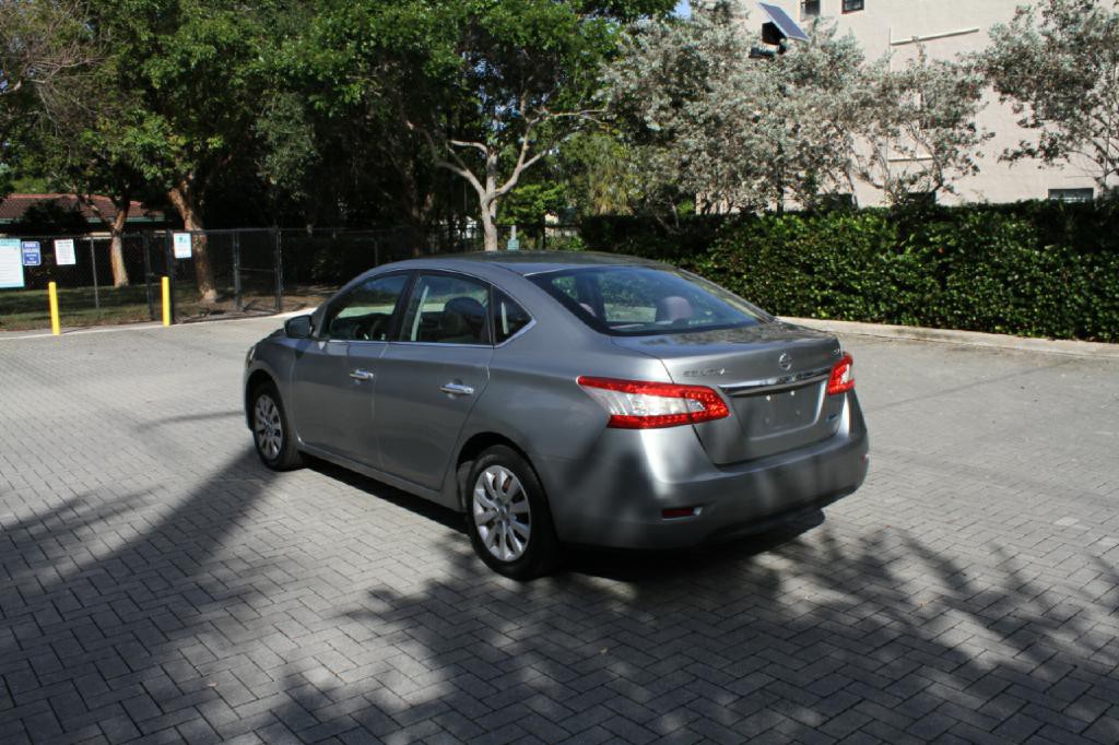 2014 Nissan Sentra Image 8