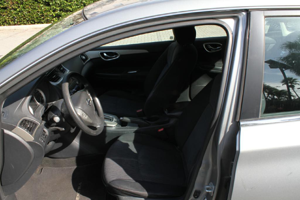 2014 Nissan Sentra Image 9